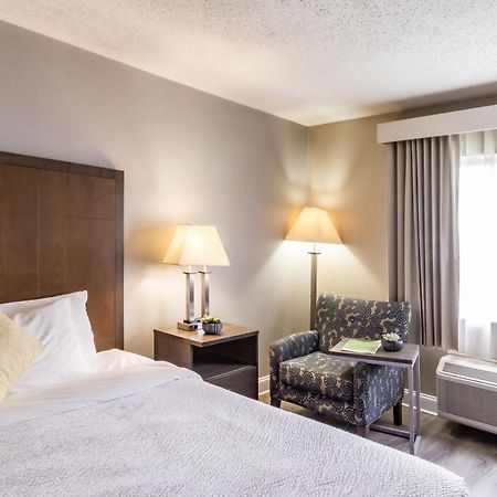 La Quinta Inn By Wyndham Richmond South Exterior photo